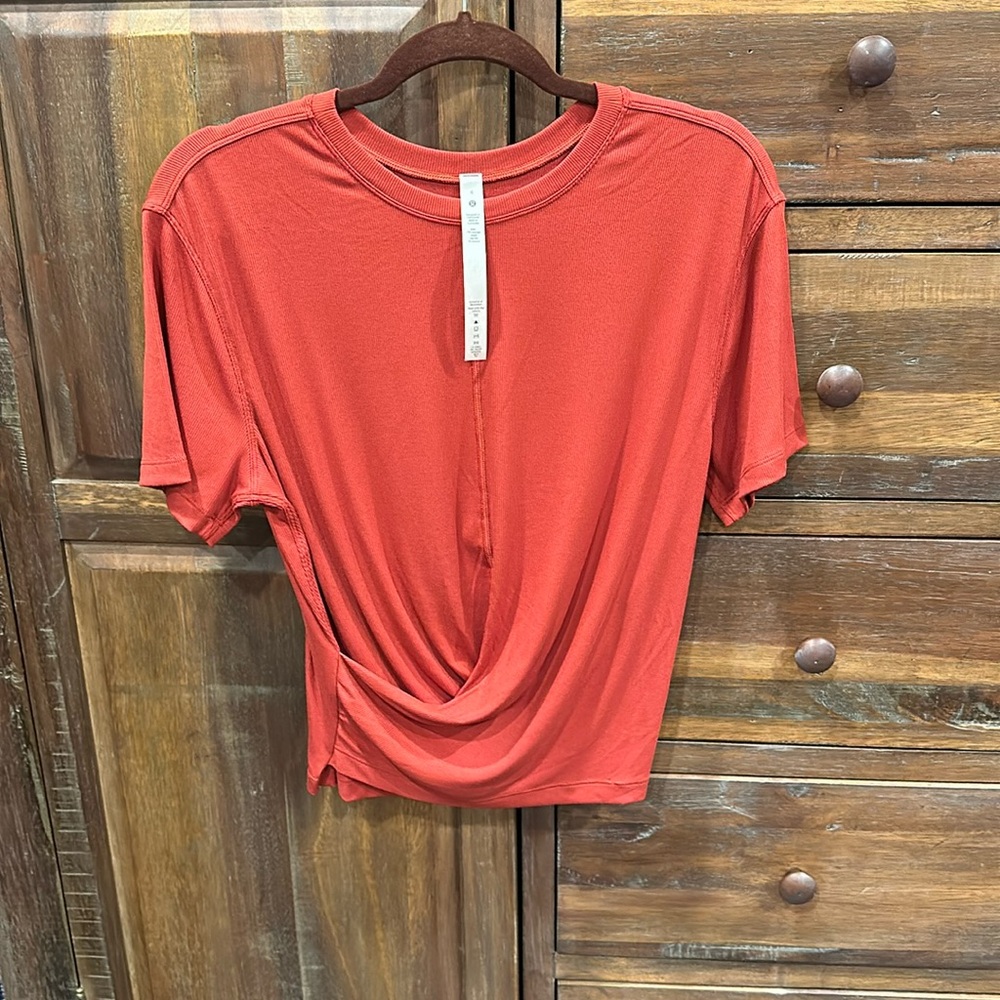 Lululemon T-shirt